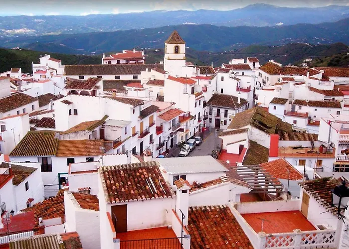 Quaint House In Canillas With Pool *